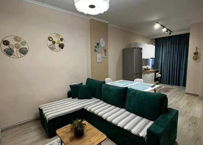 Klar Apartment Few Steps From The Beach