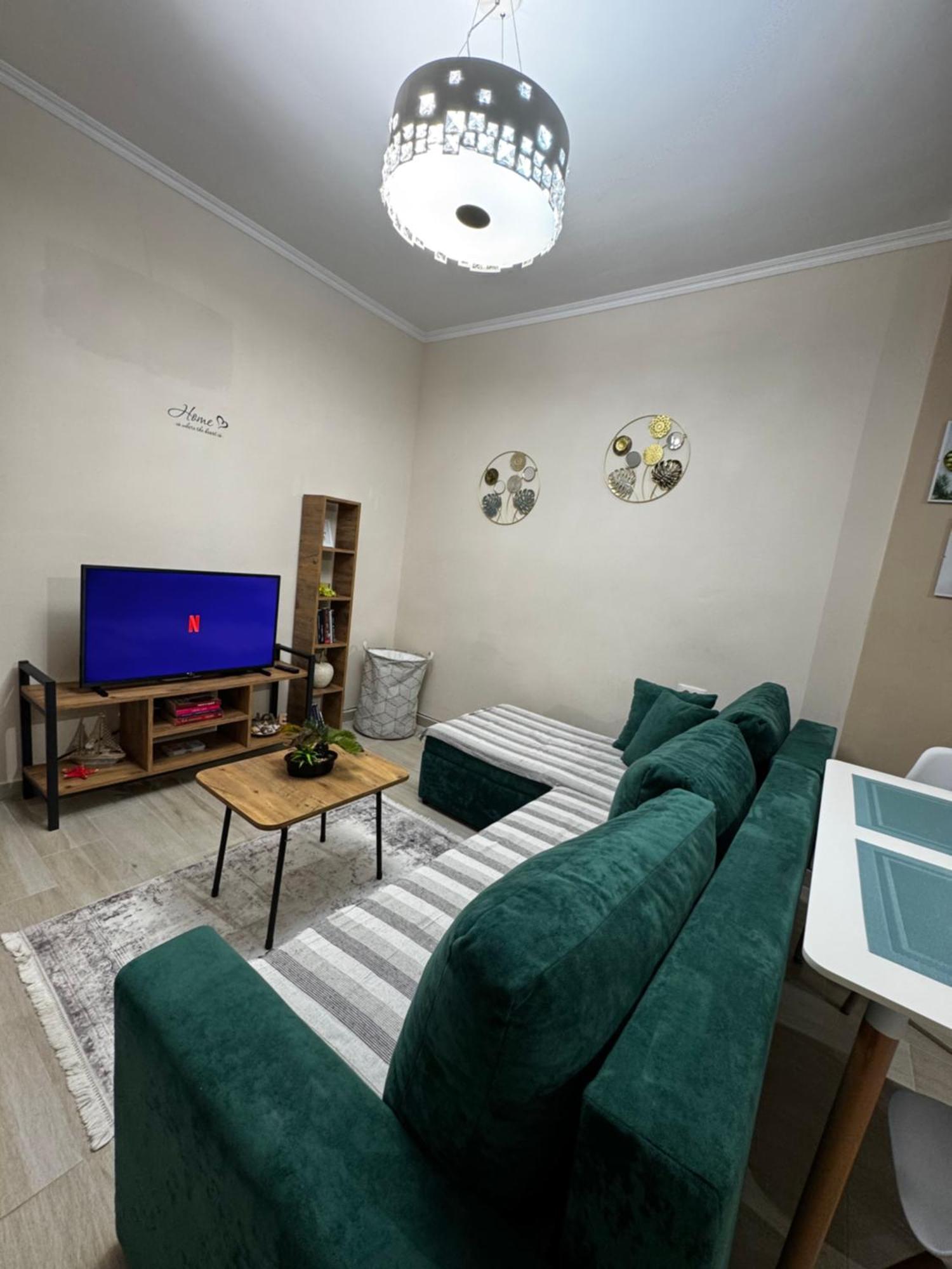 Klar Few Steps From The Apartment Durres